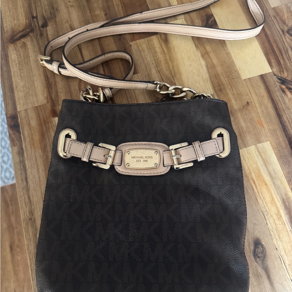 Michael Kors Black and Cream Shoulder crossbody Bag